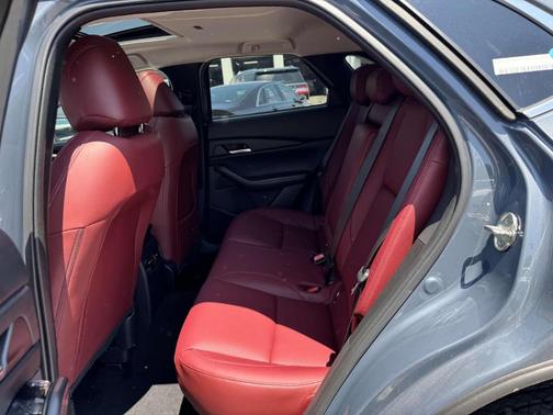 2025 Mazda CX-30 2.5 S Carbon Edition