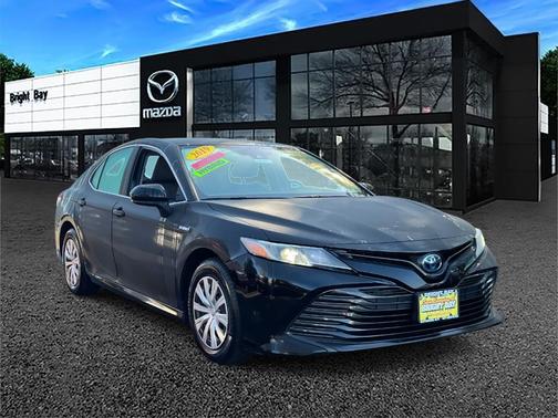 2019 Toyota Camry Hybrid LE