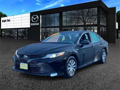 2019 Toyota Camry Hybrid LE