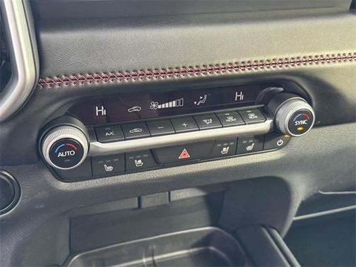 2026 Mazda CX-50 Premium