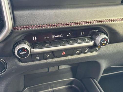 2026 Mazda CX-50 Premium