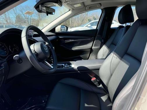 2025 Mazda Mazda3 FWD w/Preferred Package