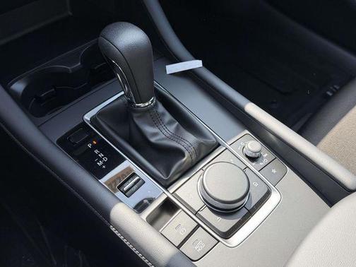 Snowflake White Pearl 2026 Mazda Mazda3 2.5 S