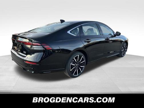 2025 Honda Accord Hybrid Touring