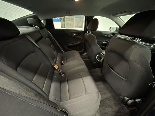 2025 Chevrolet Malibu LT