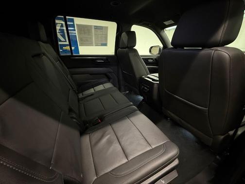 Black 2025 Chevrolet Suburban Z71