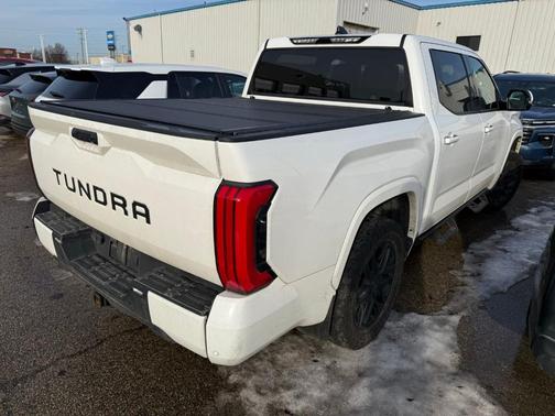 2022 Toyota Tundra SR5