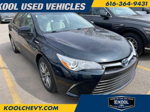 2016 Toyota Camry Hybrid XLE