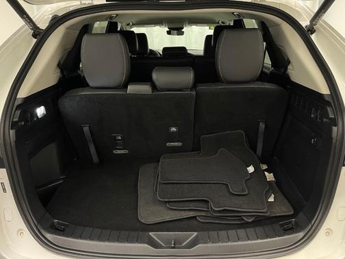 2024 Mazda CX-90 SE