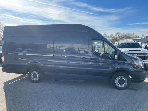 2021 Ford Transit-250 Base