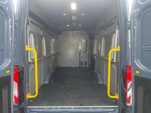 2021 Ford Transit-250 Base