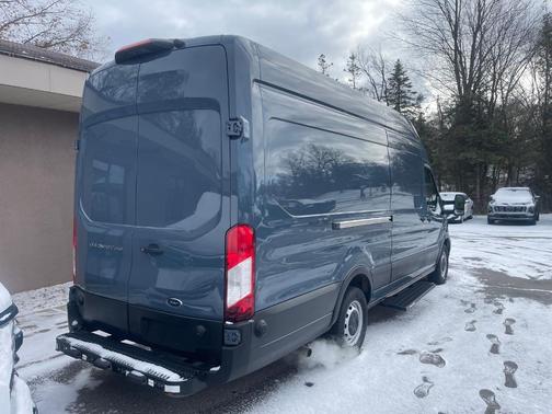 2021 Ford Transit-250 Base