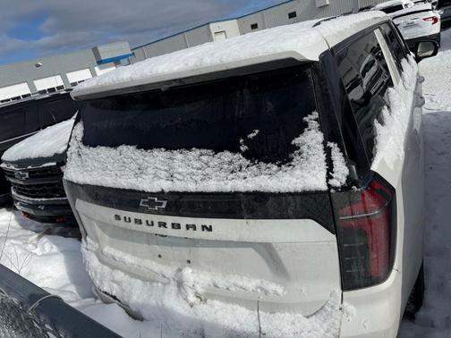 2025 Chevrolet Suburban Z71