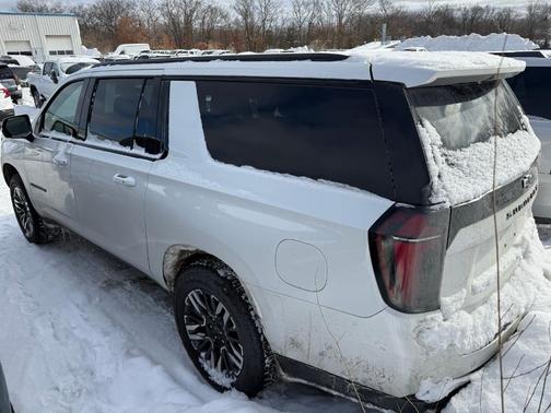 2025 Chevrolet Suburban Z71