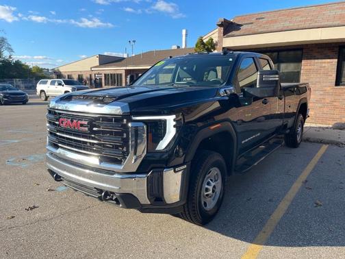 2024 GMC Sierra 2500 Pro