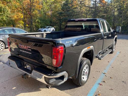 2024 GMC Sierra 2500 Pro