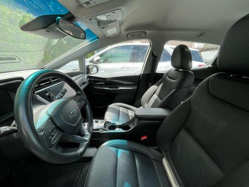 2022 Chevrolet Bolt EV 2LT