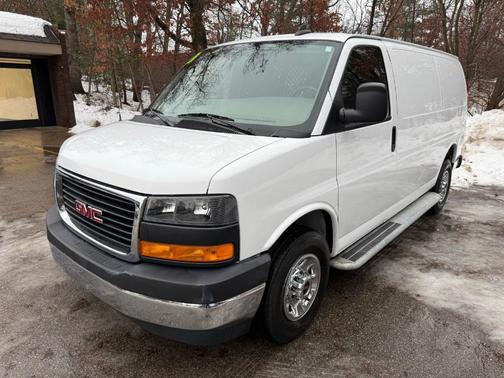2023 GMC Savana 2500 Work Van