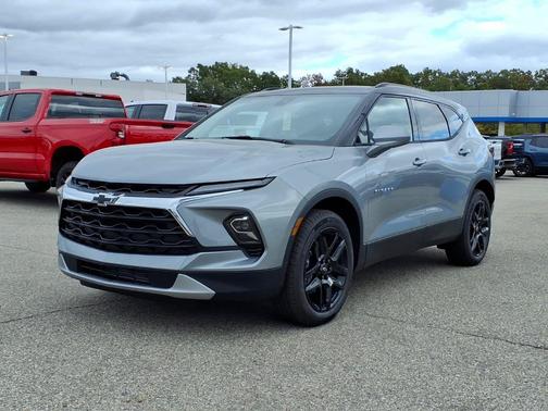 Sterling Gray Metallic 2026 Chevrolet Blazer LT