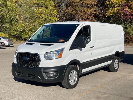 2022 Ford Transit-250 Base