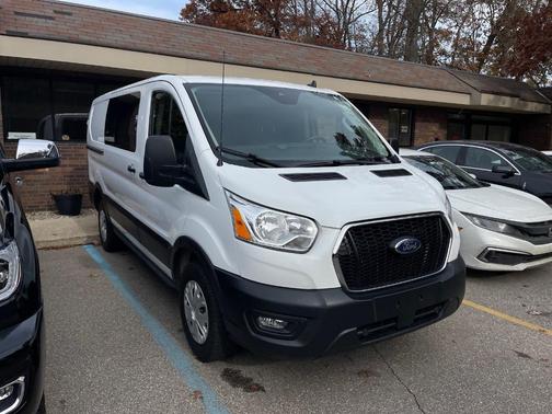 2022 Ford Transit-250 Base