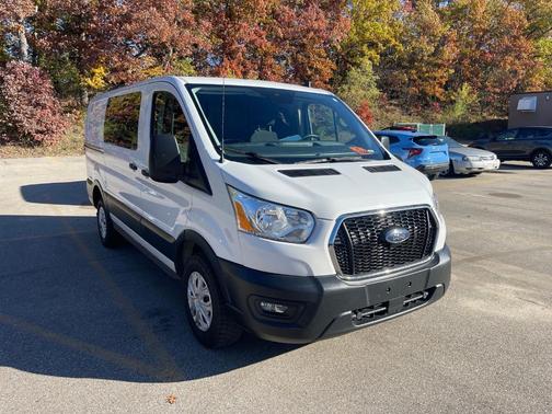 2022 Ford Transit-250 Base
