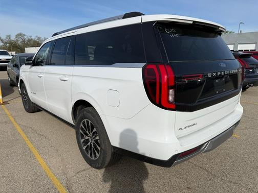 Oxford White 2025 Ford Expedition Max Platinum