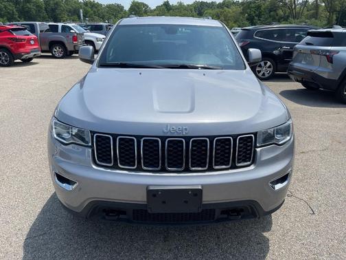 2020 Jeep Grand Cherokee Laredo