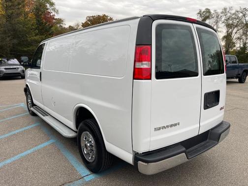 2023 GMC Savana 2500 Work Van