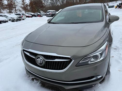 2017 Buick LaCrosse Essence