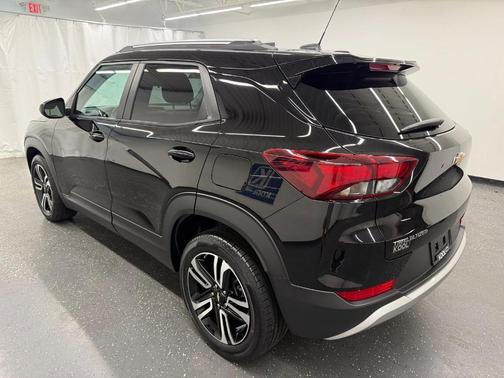 Mosaic Black Metallic 2023 Chevrolet Trailblazer LT