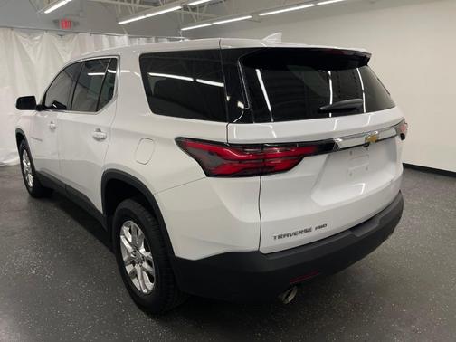2023 Chevrolet Traverse LS