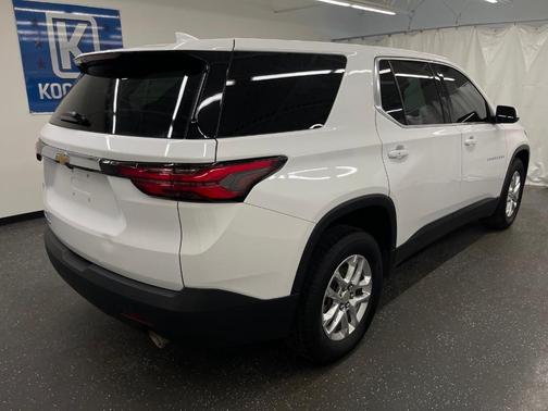 2023 Chevrolet Traverse LS