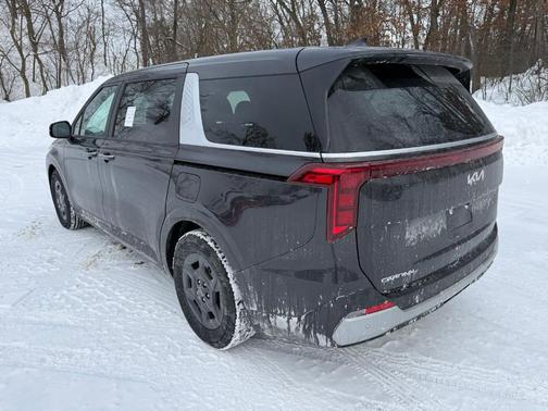 2025 Kia Carnival LXS