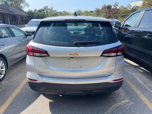 2022 Chevrolet Equinox LS