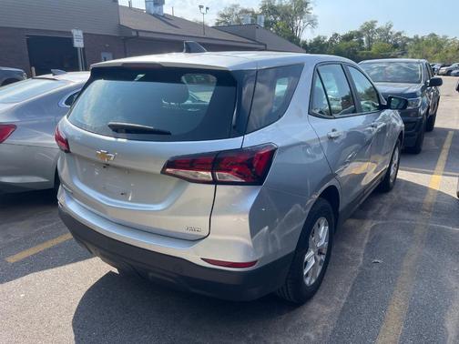 2022 Chevrolet Equinox LS