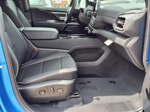 2025 Chevrolet Silverado EV LT