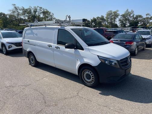 2020 Mercedes-Benz Metris Base