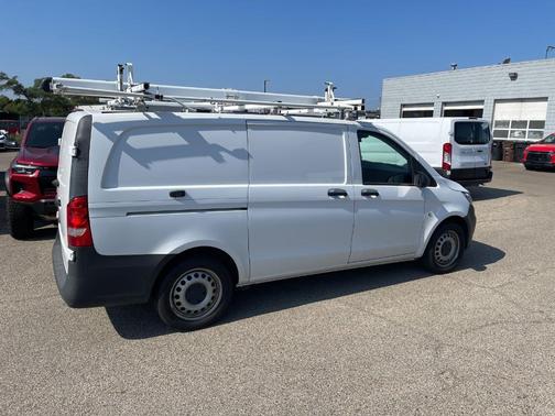 2020 Mercedes-Benz Metris Base
