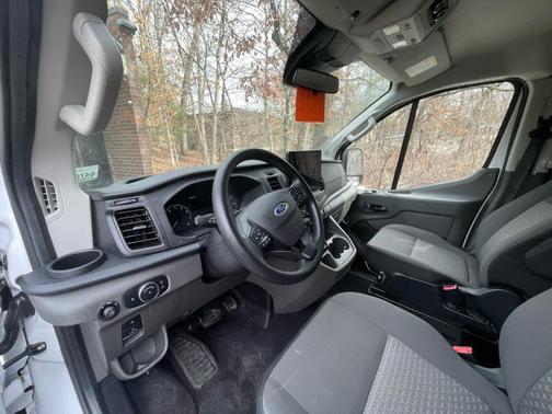 2022 Ford Transit-350 XLT