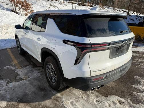 2024 Chevrolet Traverse LS
