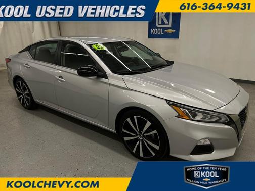 2022 Nissan Altima 2.5 SR