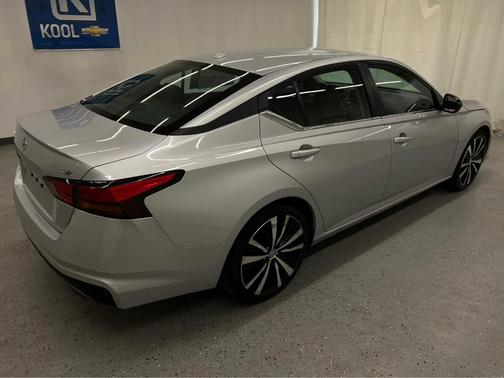 2022 Nissan Altima 2.5 SR