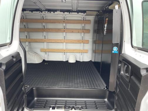 2024 Chevrolet Express 2500 Work Van