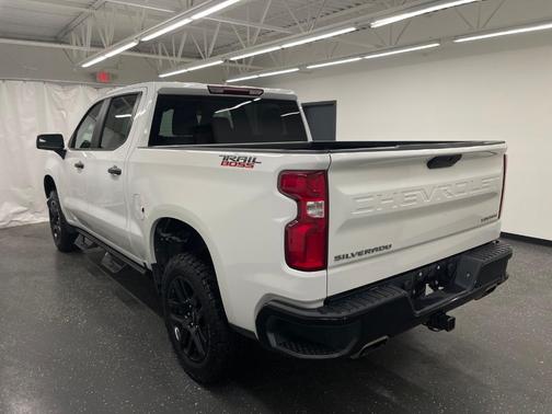2021 Chevrolet Silverado 1500 Custom Trail Boss