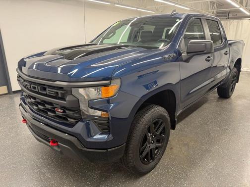 2023 Chevrolet Silverado 1500 Custom Trail Boss