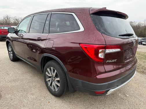 Red 2019 Honda Pilot EX-L
