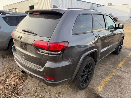 2021 Jeep Grand Cherokee Laredo X