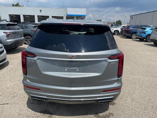 2023 Cadillac XT6 Premium Luxury FWD