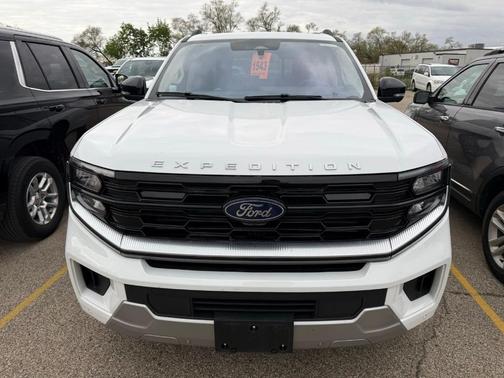 Star White 2025 Ford Expedition Max Platinum